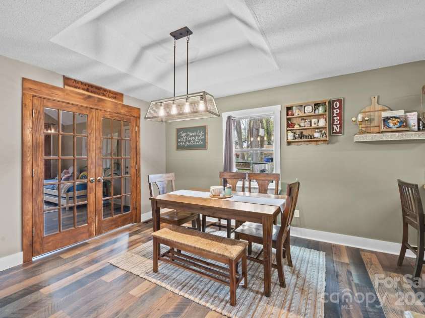 813 Deer Path Place, Mooresville, NC 28115.  MLS# CAR4243491, YatesRealty ID 4911. 