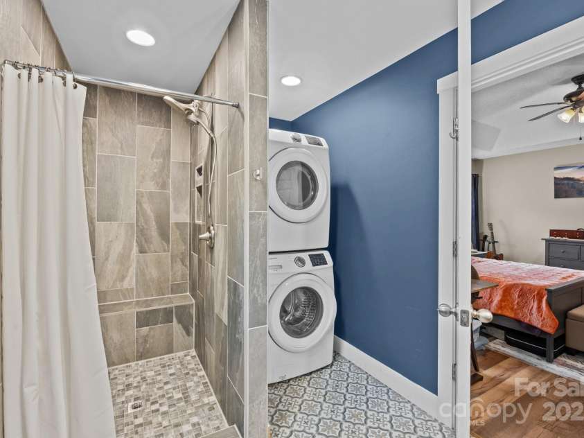 813 Deer Path Place, Mooresville, NC 28115.  MLS# CAR4243491, YatesRealty ID 4911. 
