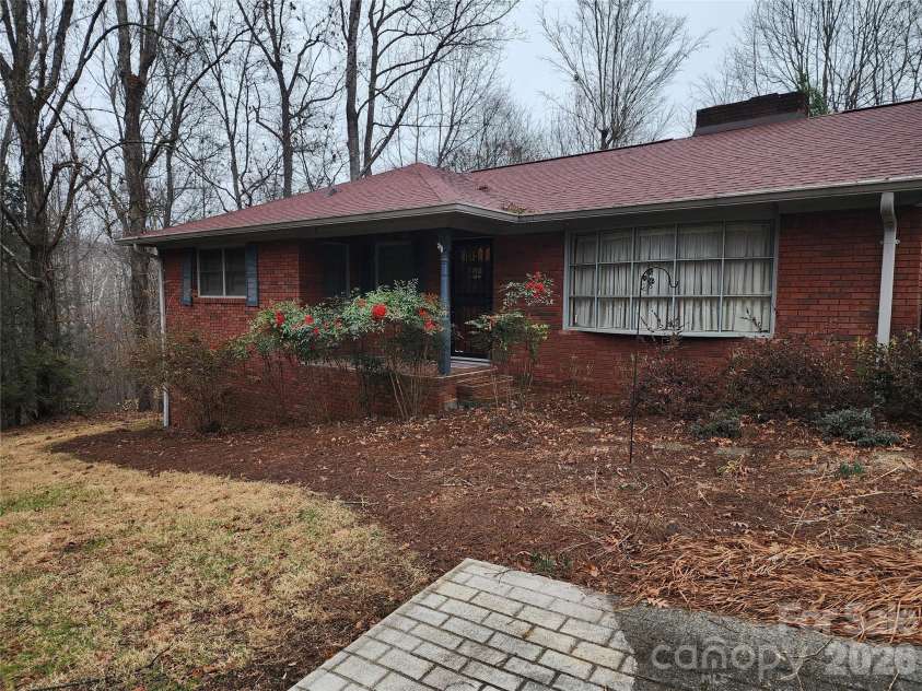 865 Armory Road, North Wilkesboro, NC 28659.  MLS# CAR4336066, YatesRealty ID 4911. 