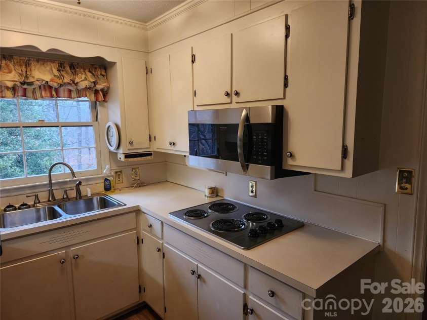 865 Armory Road, North Wilkesboro, NC 28659.  MLS# CAR4336066, YatesRealty ID 4911. 