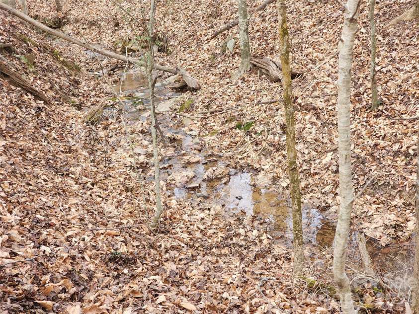 865 Armory Road, North Wilkesboro, NC 28659.  MLS# CAR4336066, YatesRealty ID 4911. 