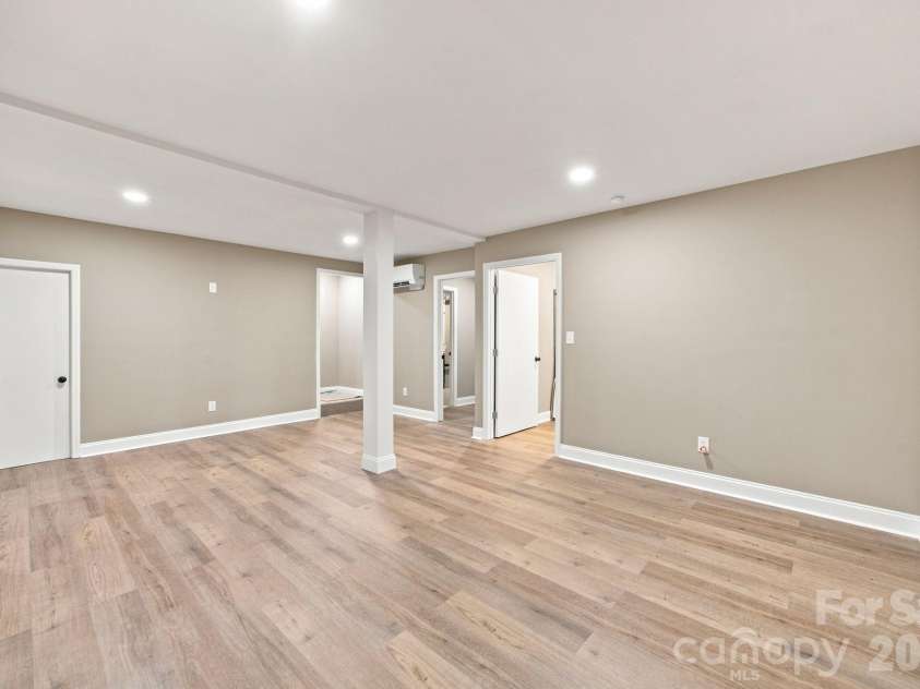 1720 Valwood Street, Kannapolis, NC 28083.  MLS# CAR4420643, YatesRealty ID 49110. 