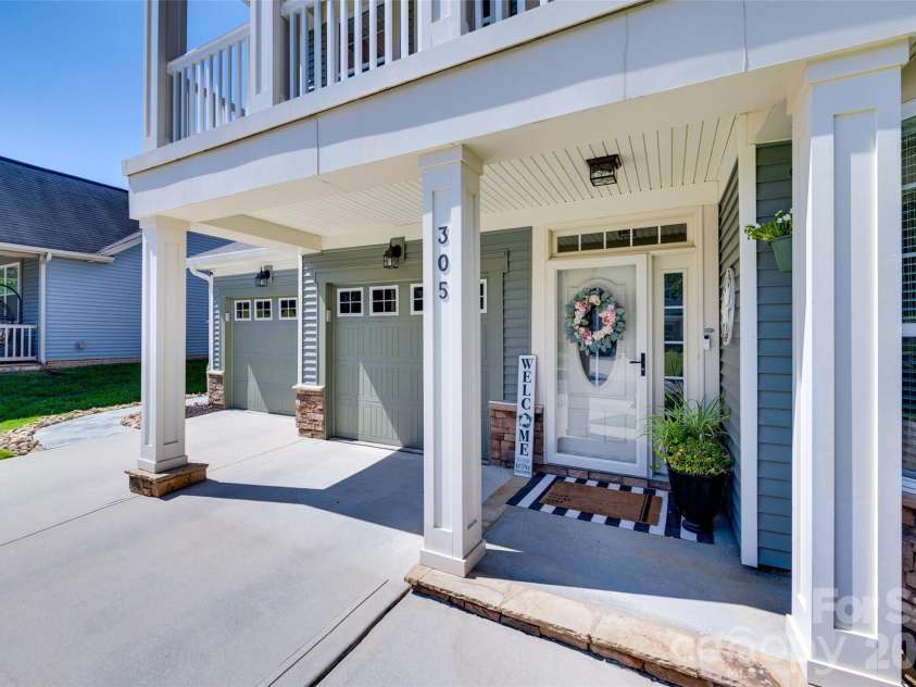 305 Laurel Bay Street, Concord, NC 28027.  MLS# CAR4420470, YatesRealty ID 49111. 