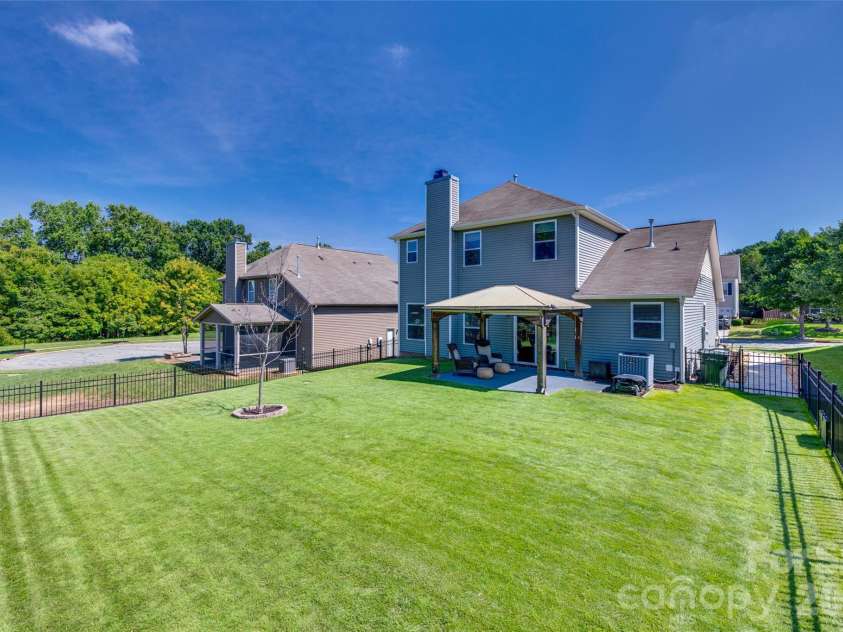 305 Laurel Bay Street, Concord, NC 28027.  MLS# CAR4420470, YatesRealty ID 49111. 