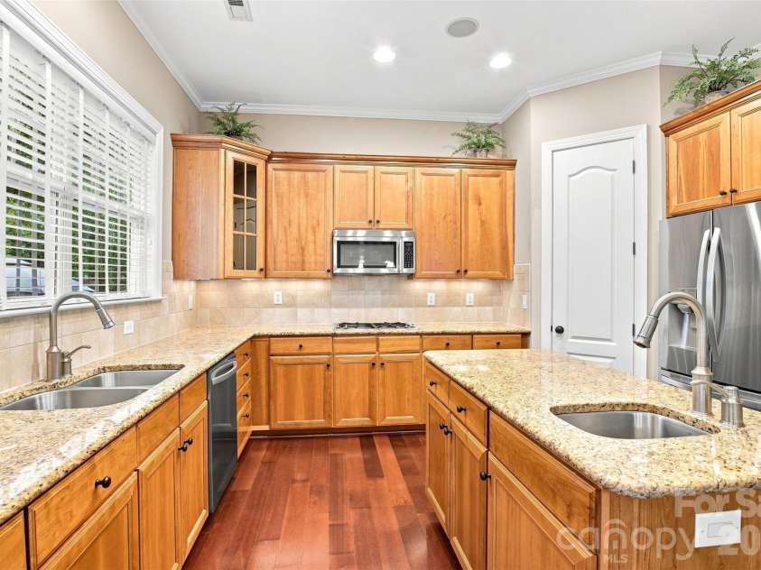 155 Black Mountain Drive, Fort Mill, SC 29708.  MLS# CAR4420425, YatesRealty ID 49113. 