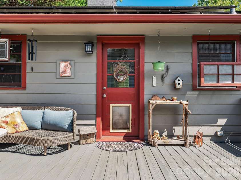 30 Maney Avenue, Asheville, NC 28804.  MLS# CAR4420357, YatesRealty ID 49114. Relax, enjoy