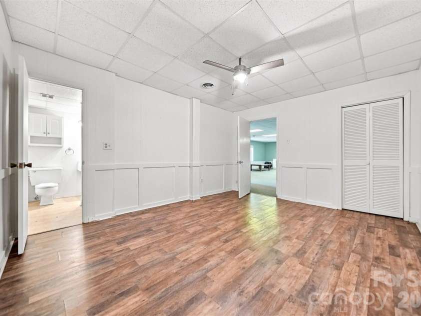 2796 Lakeview Drive, Lenoir, NC 28645.  MLS# CAR4420091, YatesRealty ID 49116. 