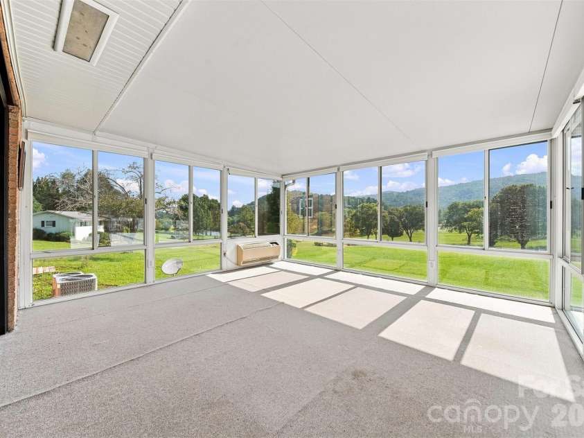 2796 Lakeview Drive, Lenoir, NC 28645.  MLS# CAR4420091, YatesRealty ID 49116. 
