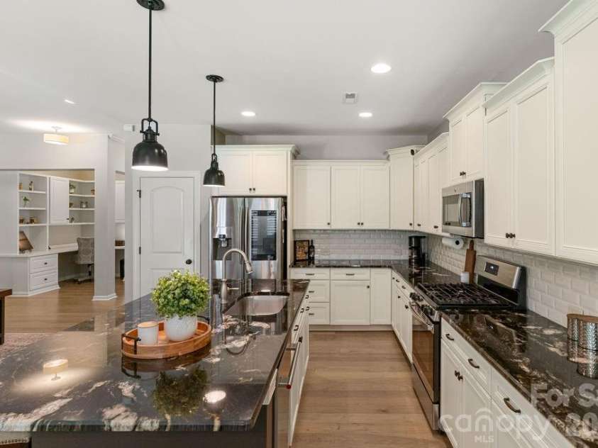 378 Broadleaf Drive, Denver, NC 28037.  MLS# CAR4419947, YatesRealty ID 49118. 