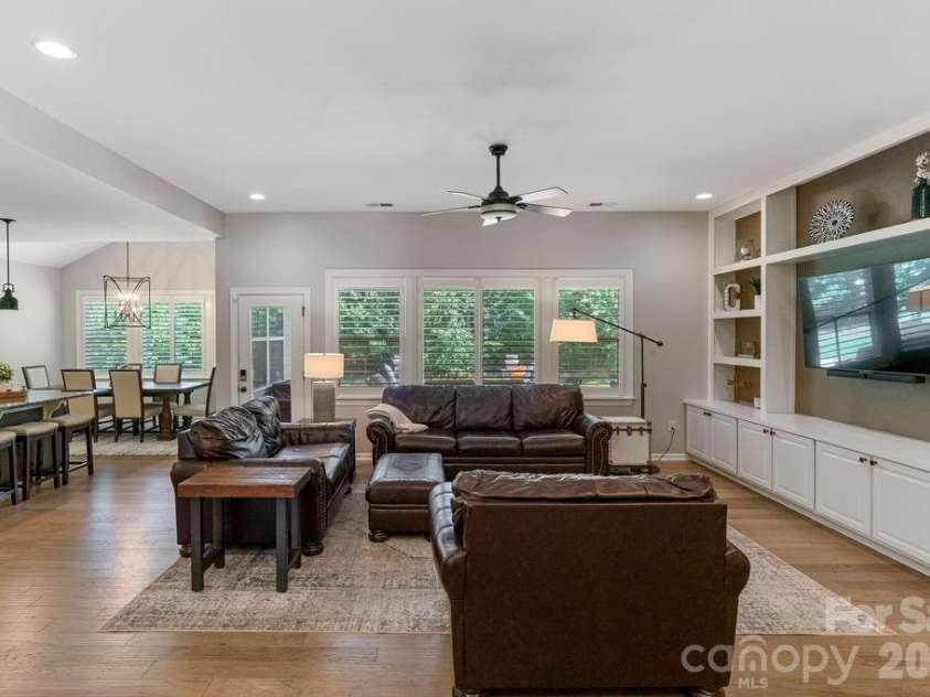 378 Broadleaf Drive, Denver, NC 28037.  MLS# CAR4419947, YatesRealty ID 49118. 