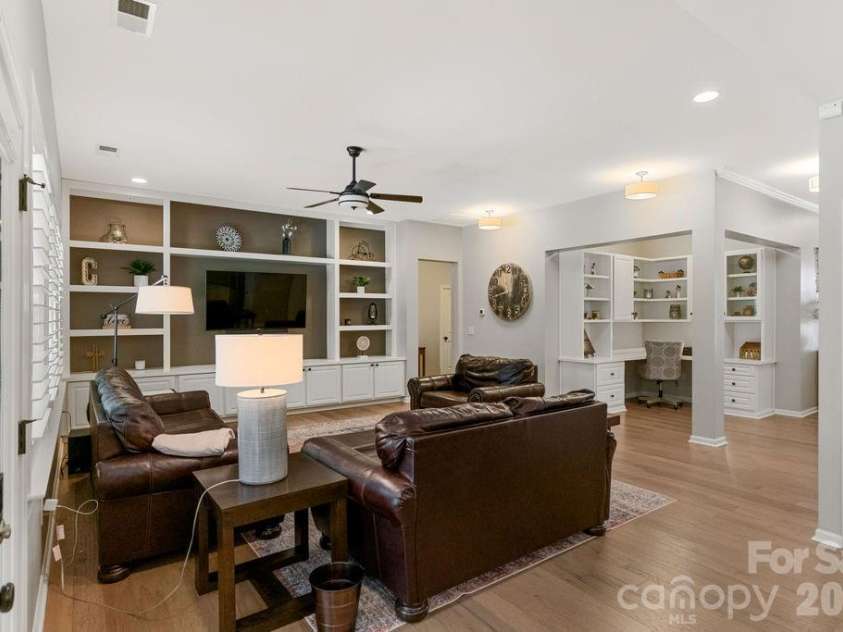 378 Broadleaf Drive, Denver, NC 28037.  MLS# CAR4419947, YatesRealty ID 49118. 