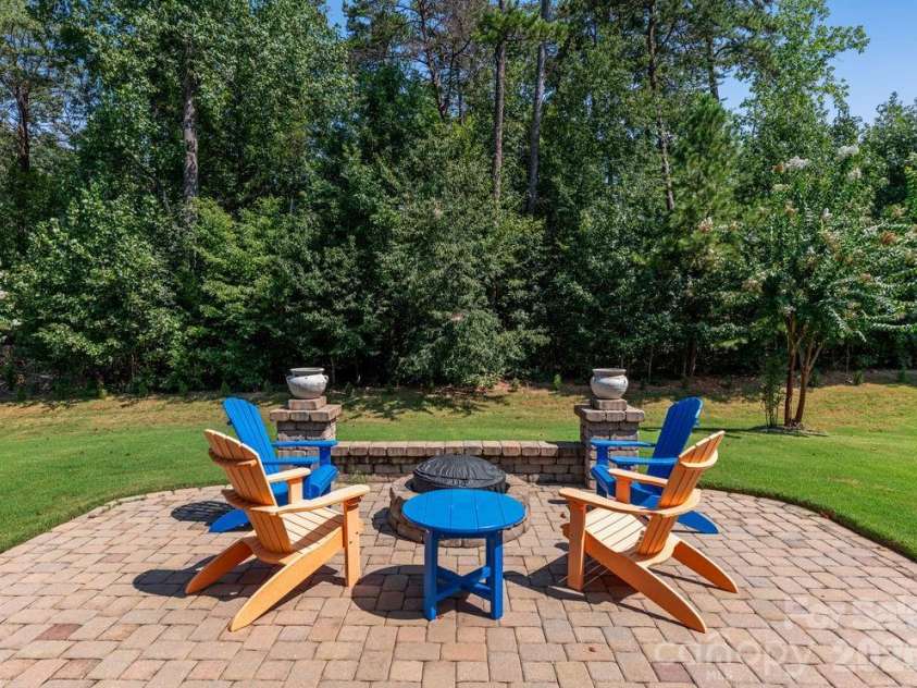 378 Broadleaf Drive, Denver, NC 28037.  MLS# CAR4419947, YatesRealty ID 49118. 