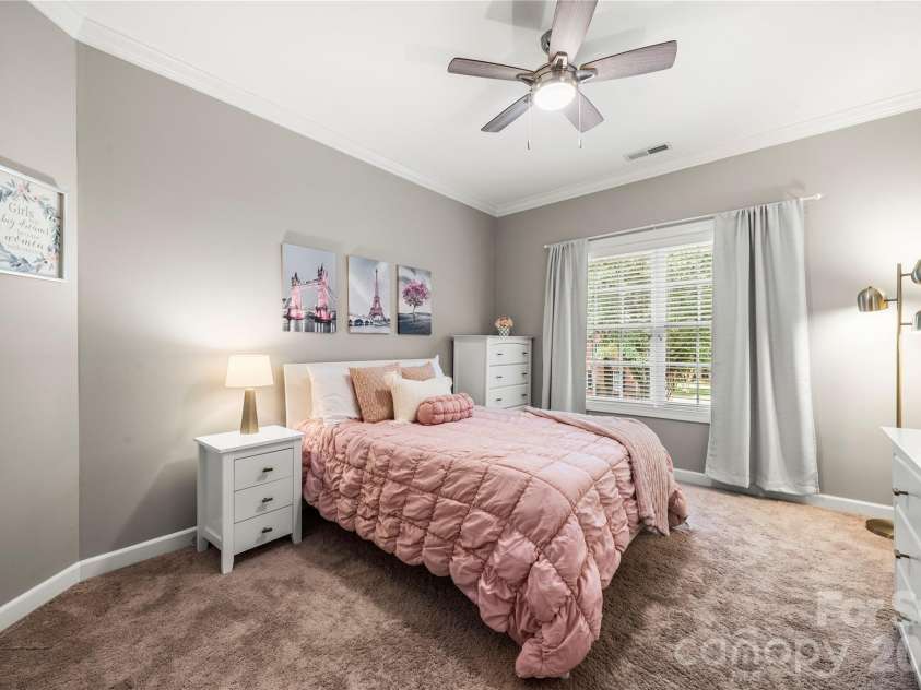 15812 Glen Miro Drive, Huntersville, NC 28078.  MLS# CAR4419834, YatesRealty ID 49119. 