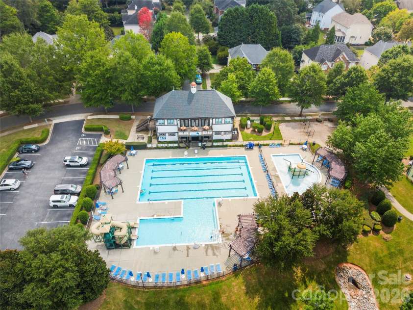15812 Glen Miro Drive, Huntersville, NC 28078.  MLS# CAR4419834, YatesRealty ID 49119. 