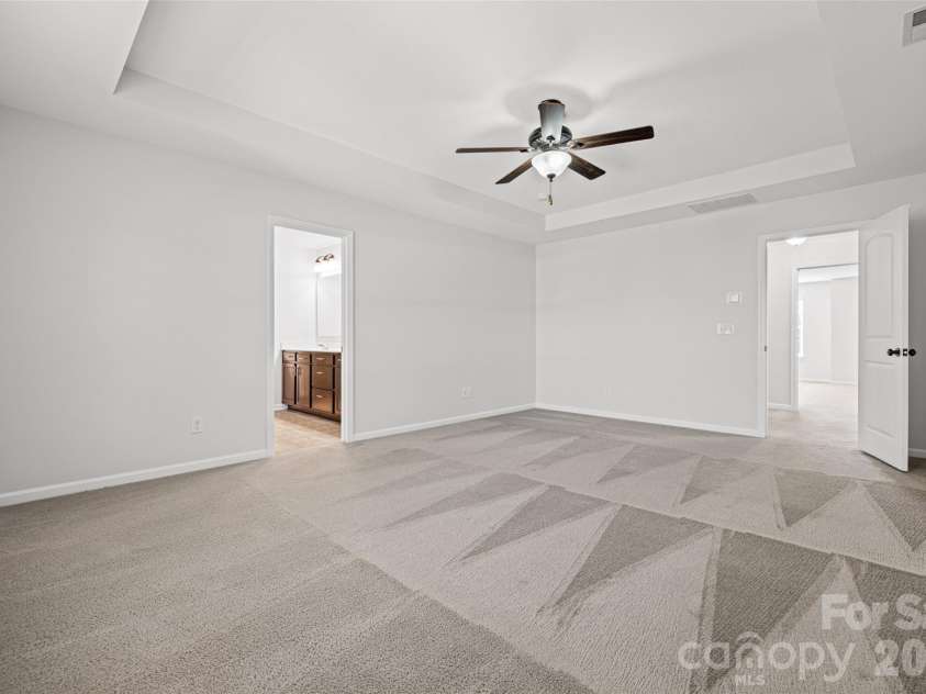 1059 Albany Park Drive, Fort Mill, SC 29715.  MLS# CAR4420011, YatesRealty ID 49120. 