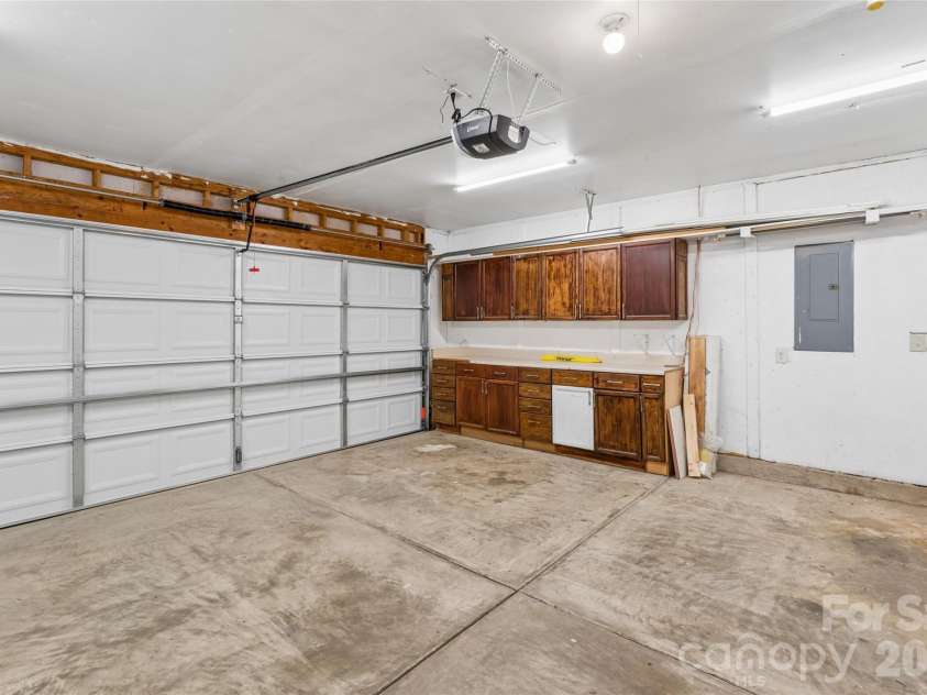 5538 Whispering Wind Lane, Indian Trail, NC 28079.  MLS# CAR4419704, YatesRealty ID 49121. 