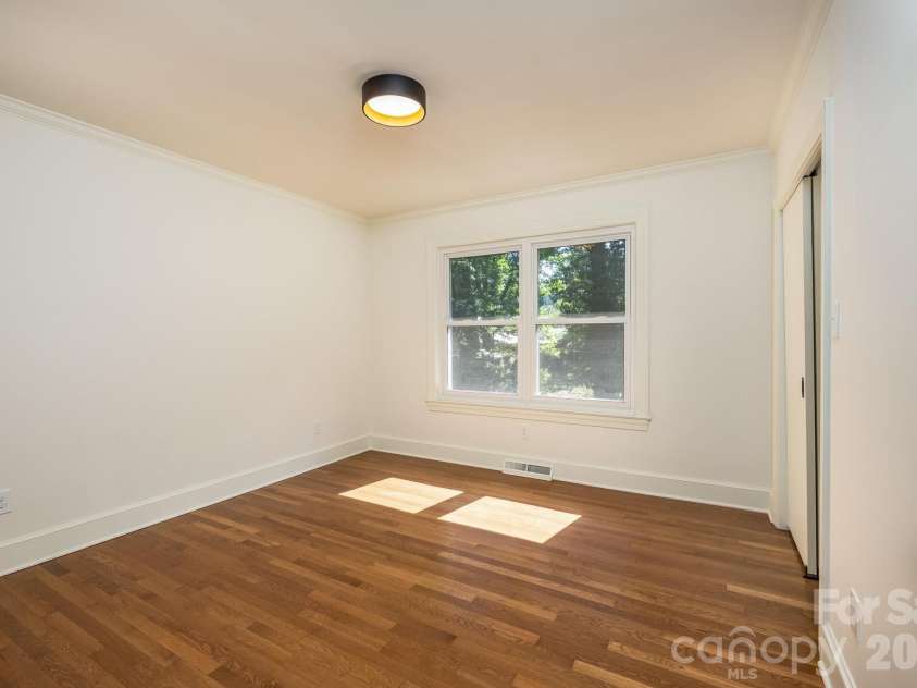 228 Cedar Street, Mooresville, NC 28115.  MLS# CAR4419712, YatesRealty ID 49122. 