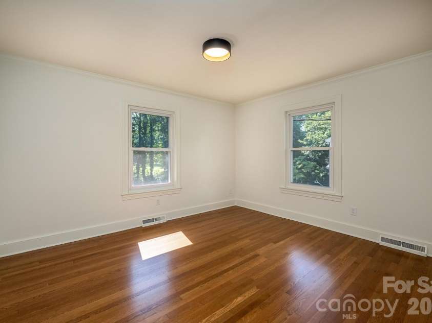 228 Cedar Street, Mooresville, NC 28115.  MLS# CAR4419712, YatesRealty ID 49122. 
