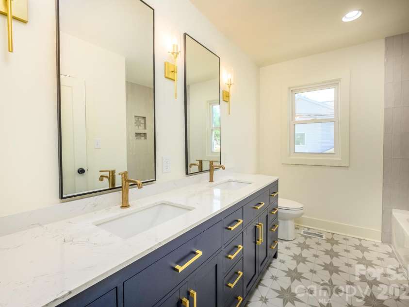 228 Cedar Street, Mooresville, NC 28115.  MLS# CAR4419712, YatesRealty ID 49122. 