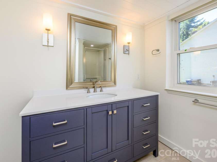 228 Cedar Street, Mooresville, NC 28115.  MLS# CAR4419712, YatesRealty ID 49122. 