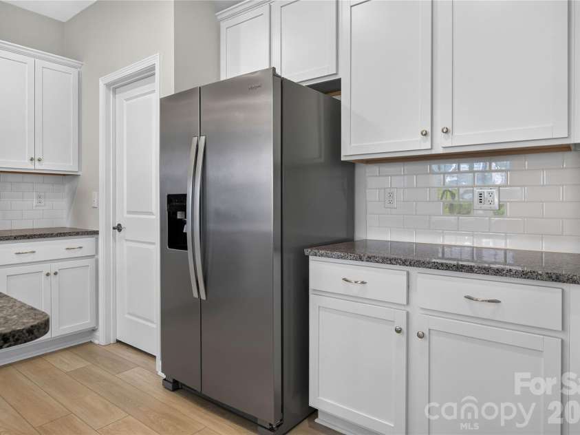 108 Pampas Place, Statesville, NC 28625.  MLS# CAR4419657, YatesRealty ID 49123. 