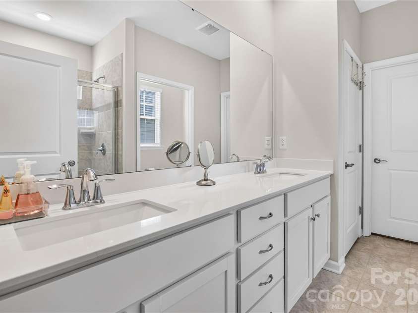 108 Pampas Place, Statesville, NC 28625.  MLS# CAR4419657, YatesRealty ID 49123. 