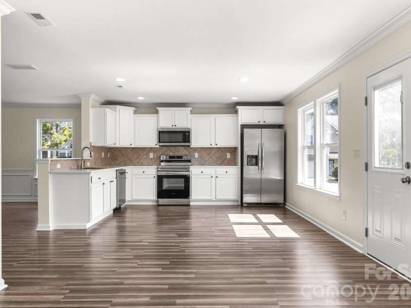 505 Sansberry Drive, York, SC 29745.  MLS# CAR4419779, YatesRealty ID 49124. Kitchen