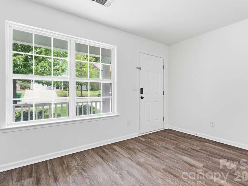 4219 John Dale Lane, Charlotte, NC 28269.  MLS# CAR4418539, YatesRealty ID 49125. 