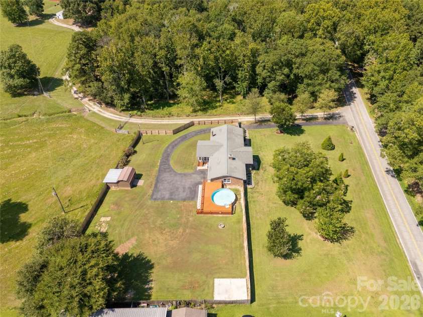 613 Doc Garris Road, Lancaster, SC 29720.  MLS# CAR4419433, YatesRealty ID 49126. 