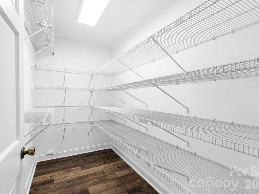 613 Doc Garris Road, Lancaster, SC 29720.  MLS# CAR4419433, YatesRealty ID 49126. Walk in Pantry
