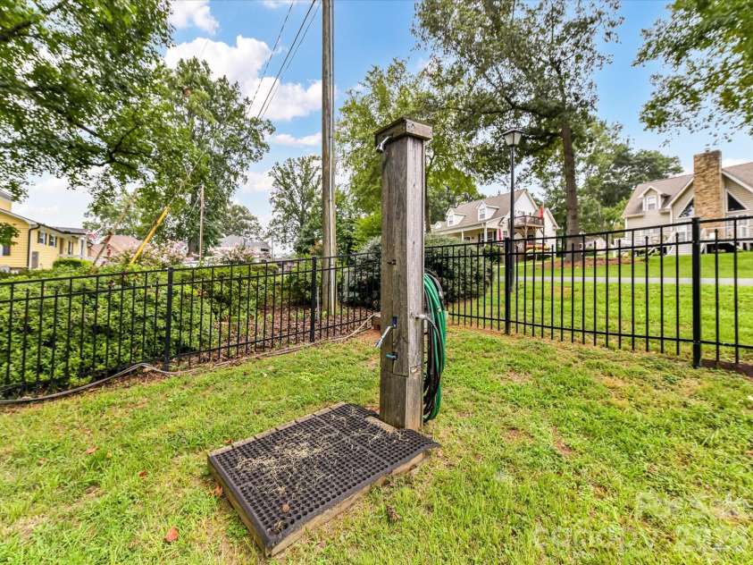 21624 Rio Oro Drive, Cornelius, NC 28031.  MLS# CAR4419384, YatesRealty ID 49127. Community Water Spigot