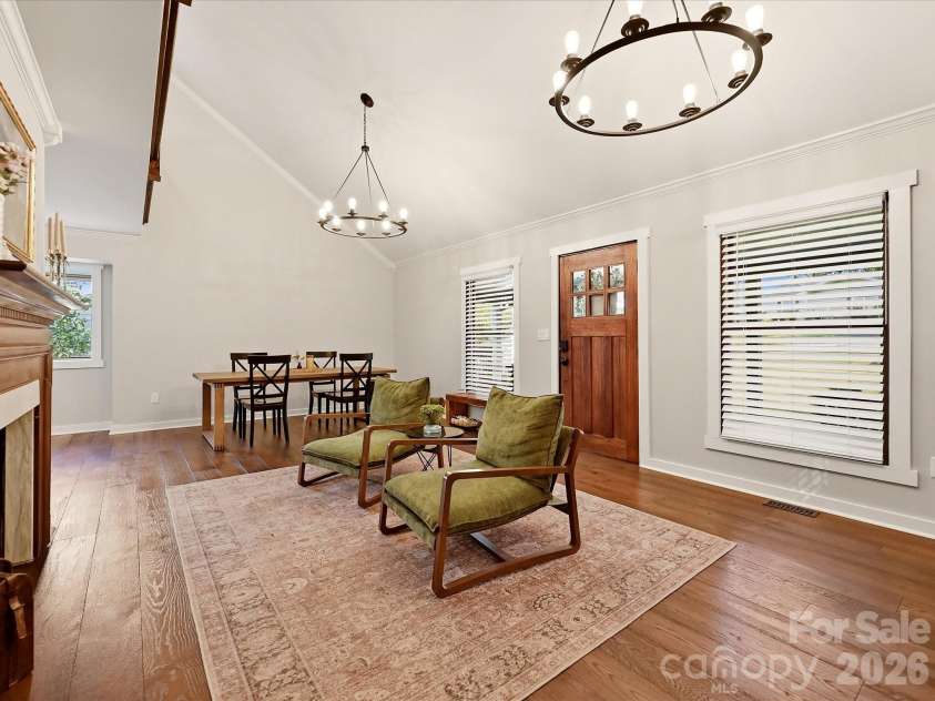 21624 Rio Oro Drive, Cornelius, NC 28031.  MLS# CAR4419384, YatesRealty ID 49127. Great Room with Dining Area