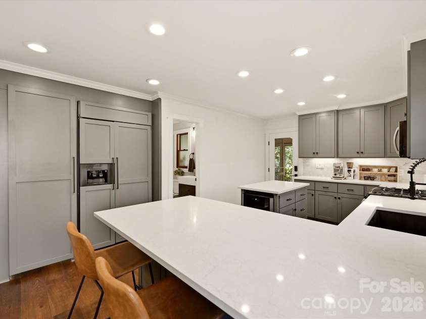 21624 Rio Oro Drive, Cornelius, NC 28031.  MLS# CAR4419384, YatesRealty ID 49127. Kitchen - With Built in Refrigerator