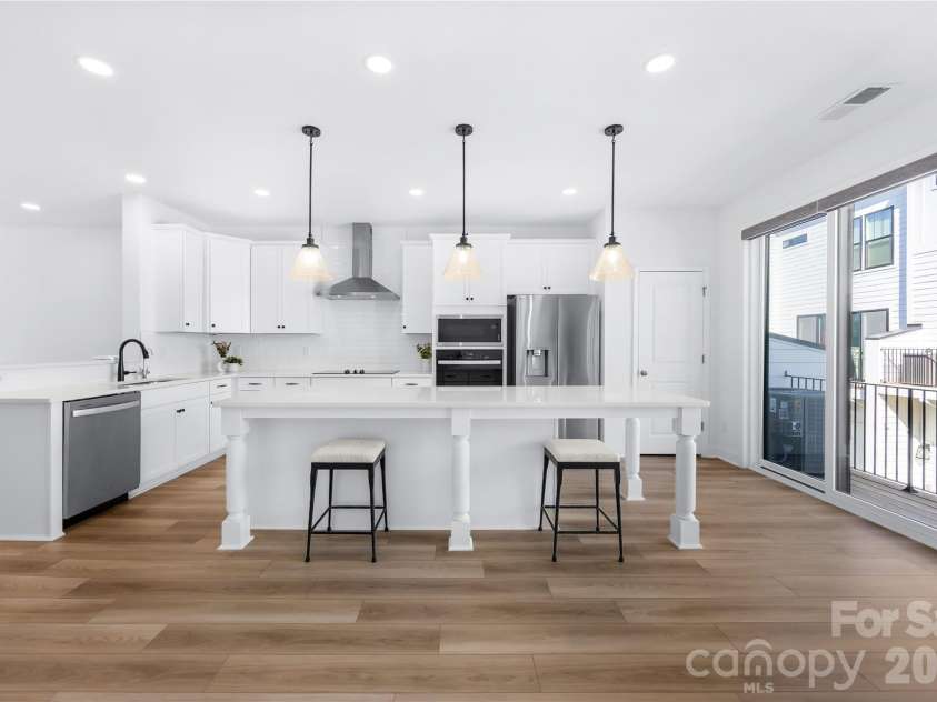 15332 Ballancroft Parkway, Charlotte, NC 28277.  MLS# CAR4419305, YatesRealty ID 49128. 