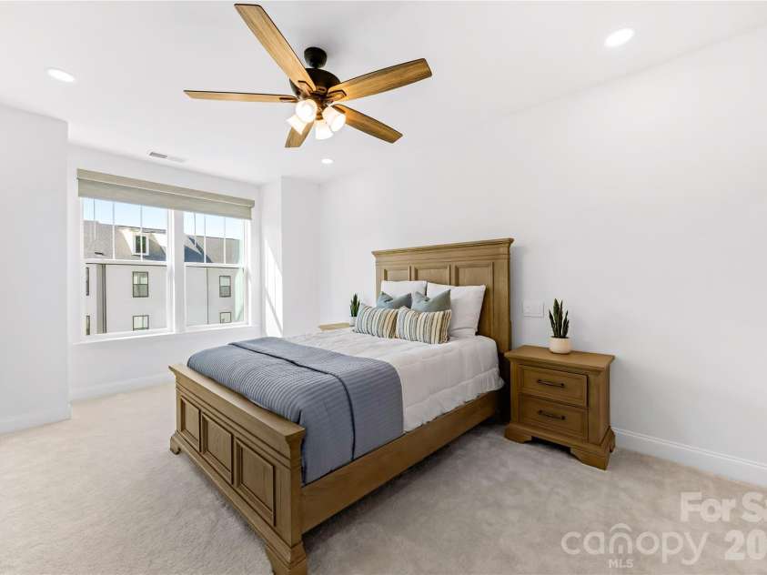 15332 Ballancroft Parkway, Charlotte, NC 28277.  MLS# CAR4419305, YatesRealty ID 49128. 