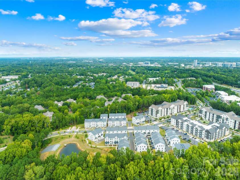 15332 Ballancroft Parkway, Charlotte, NC 28277.  MLS# CAR4419305, YatesRealty ID 49128. 