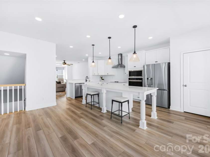 15332 Ballancroft Parkway, Charlotte, NC 28277.  MLS# CAR4419305, YatesRealty ID 49128. Upgrades: LG counter-depth fridge, custom built-in pantry storage