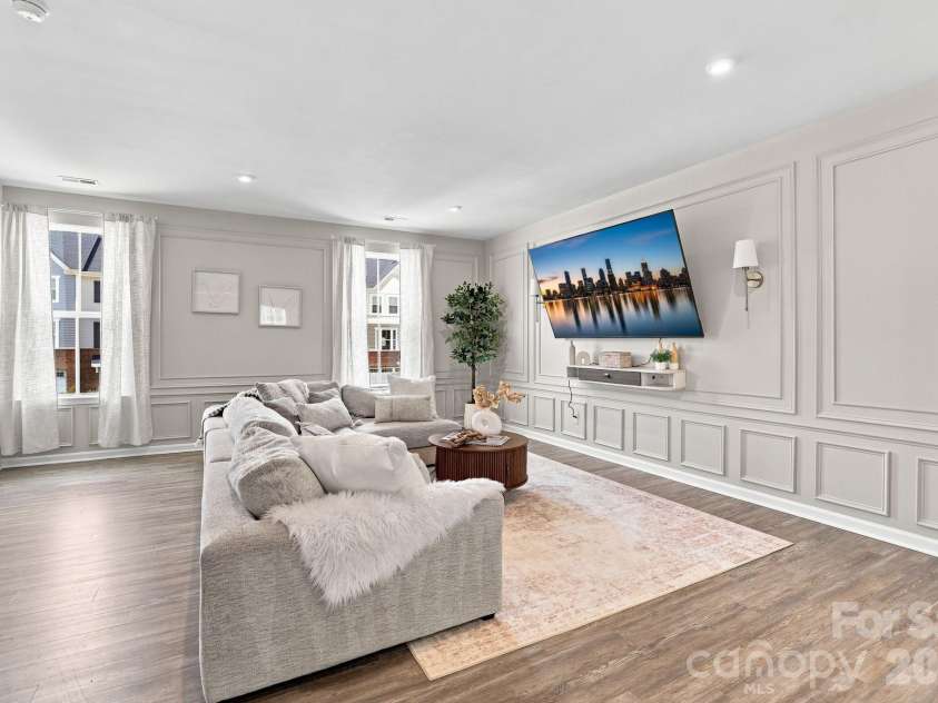 2595 Grantham Place Drive, Fort Mill, SC 29715.  MLS# CAR4418348, YatesRealty ID 49129. 2nd floor Living Area