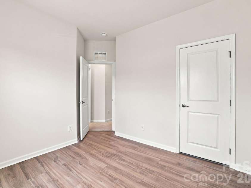 2595 Grantham Place Drive, Fort Mill, SC 29715.  MLS# CAR4418348, YatesRealty ID 49129. 3rd Level bedroom 3