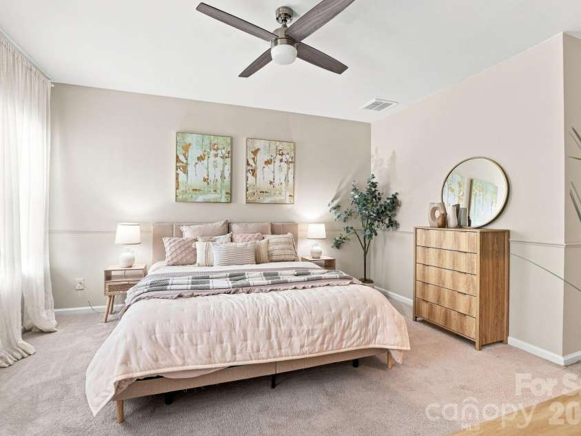 2595 Grantham Place Drive, Fort Mill, SC 29715.  MLS# CAR4418348, YatesRealty ID 49129. 3rd level Primary bedroom