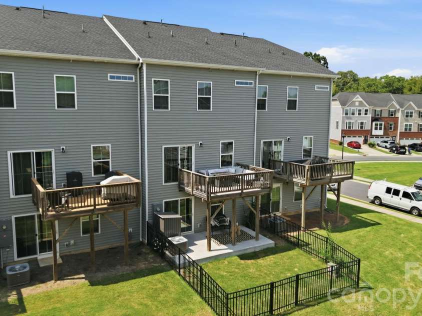 2595 Grantham Place Drive, Fort Mill, SC 29715.  MLS# CAR4418348, YatesRealty ID 49129. Fenced yard