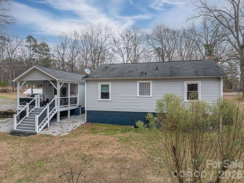 2033 Puetts Chapel Road, Bessemer City, NC 28016.  MLS# CAR4340822, YatesRealty ID 4913. 