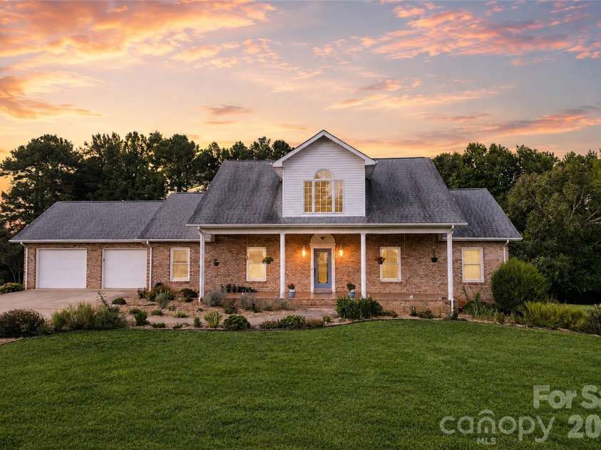 5725 Gunpowder Road, Granite Falls, NC 28630.  MLS# CAR4418292, YatesRealty ID 49130. 