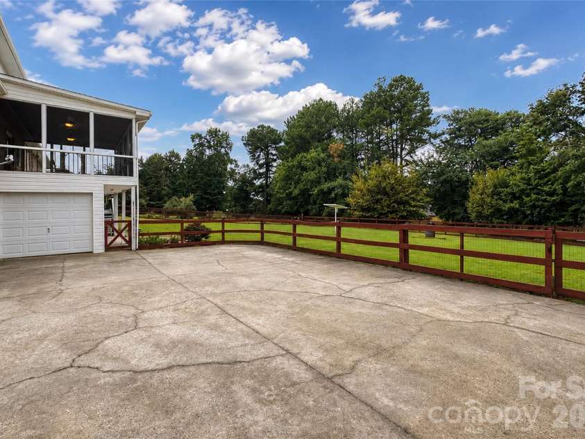 5725 Gunpowder Road, Granite Falls, NC 28630.  MLS# CAR4418292, YatesRealty ID 49130. 