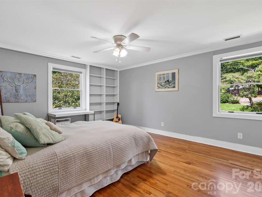 299 Webb Cove Road, Asheville, NC 28804.  MLS# CAR4417747, YatesRealty ID 49131. 