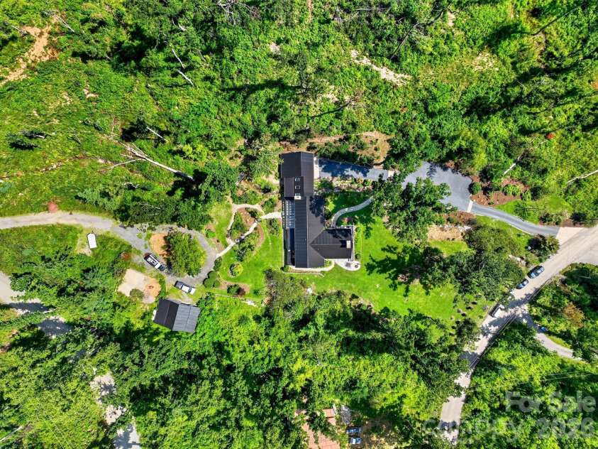 299 Webb Cove Road, Asheville, NC 28804.  MLS# CAR4417747, YatesRealty ID 49131. 