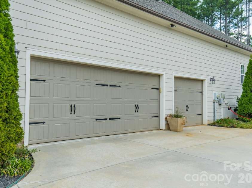 317 Holdsworth Drive, Mount Holly, NC 28120.  MLS# CAR4418279, YatesRealty ID 49133. 