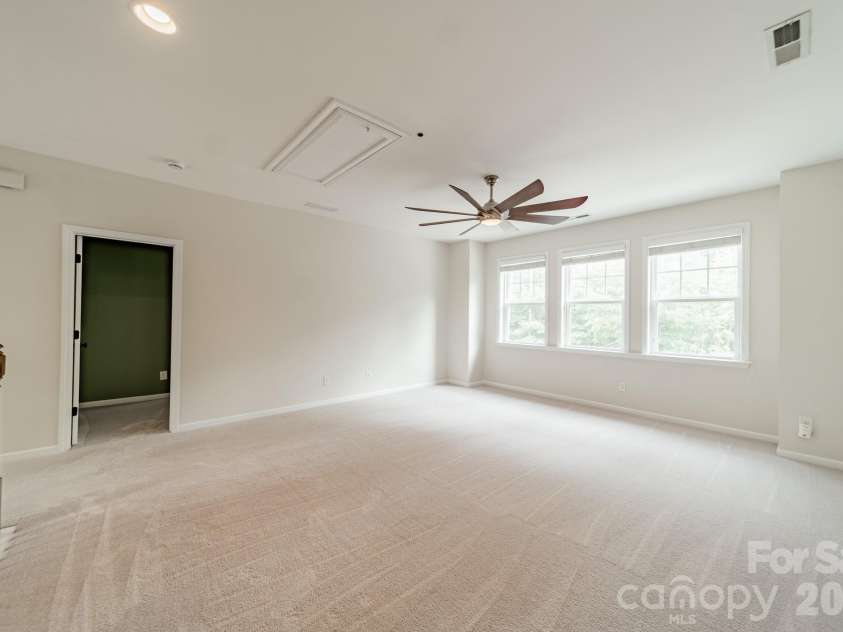 317 Holdsworth Drive, Mount Holly, NC 28120.  MLS# CAR4418279, YatesRealty ID 49133. 
