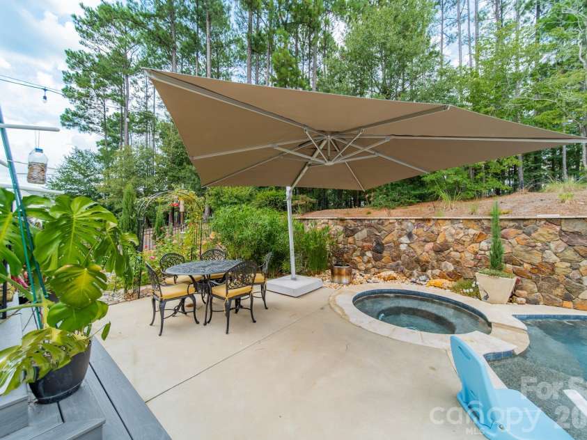 317 Holdsworth Drive, Mount Holly, NC 28120.  MLS# CAR4418279, YatesRealty ID 49133. 