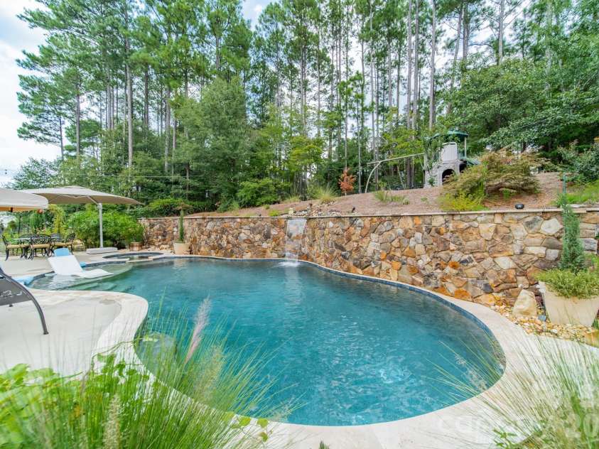 317 Holdsworth Drive, Mount Holly, NC 28120.  MLS# CAR4418279, YatesRealty ID 49133. 